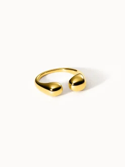 Embrace Ring