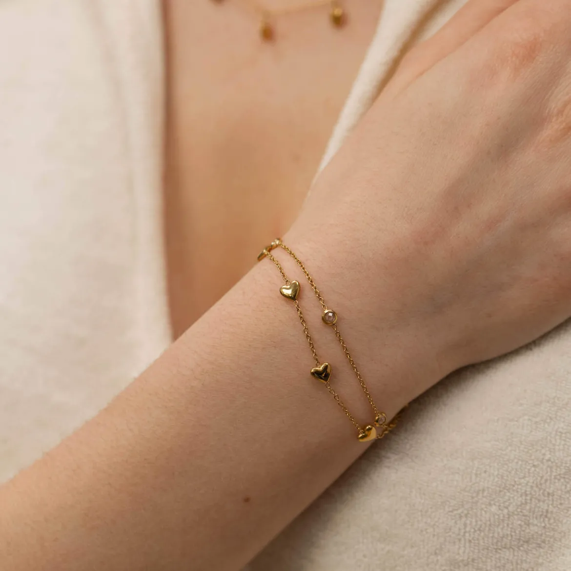 Glitter Heart Armband