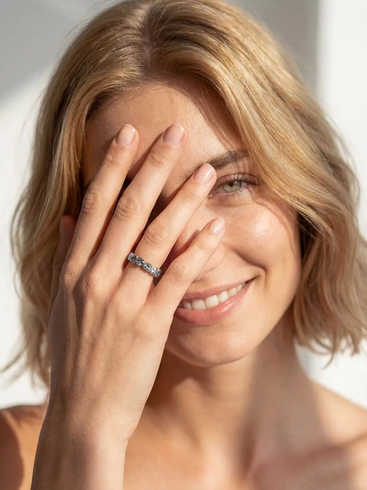 Hearts Of Love White Ring