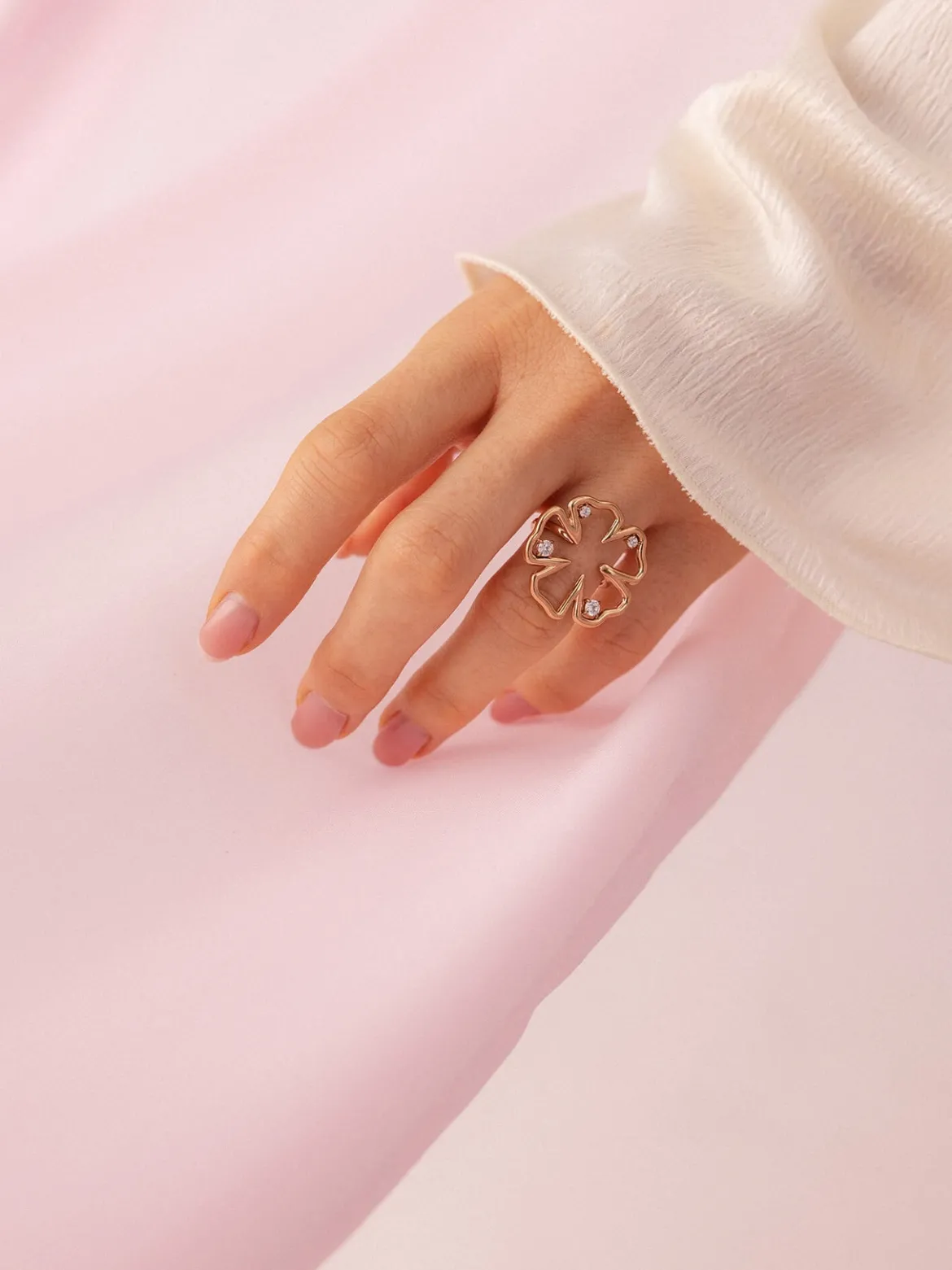 Jewelry Box Hibiscus Ring