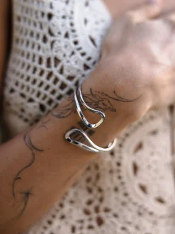 Journey Armcuff