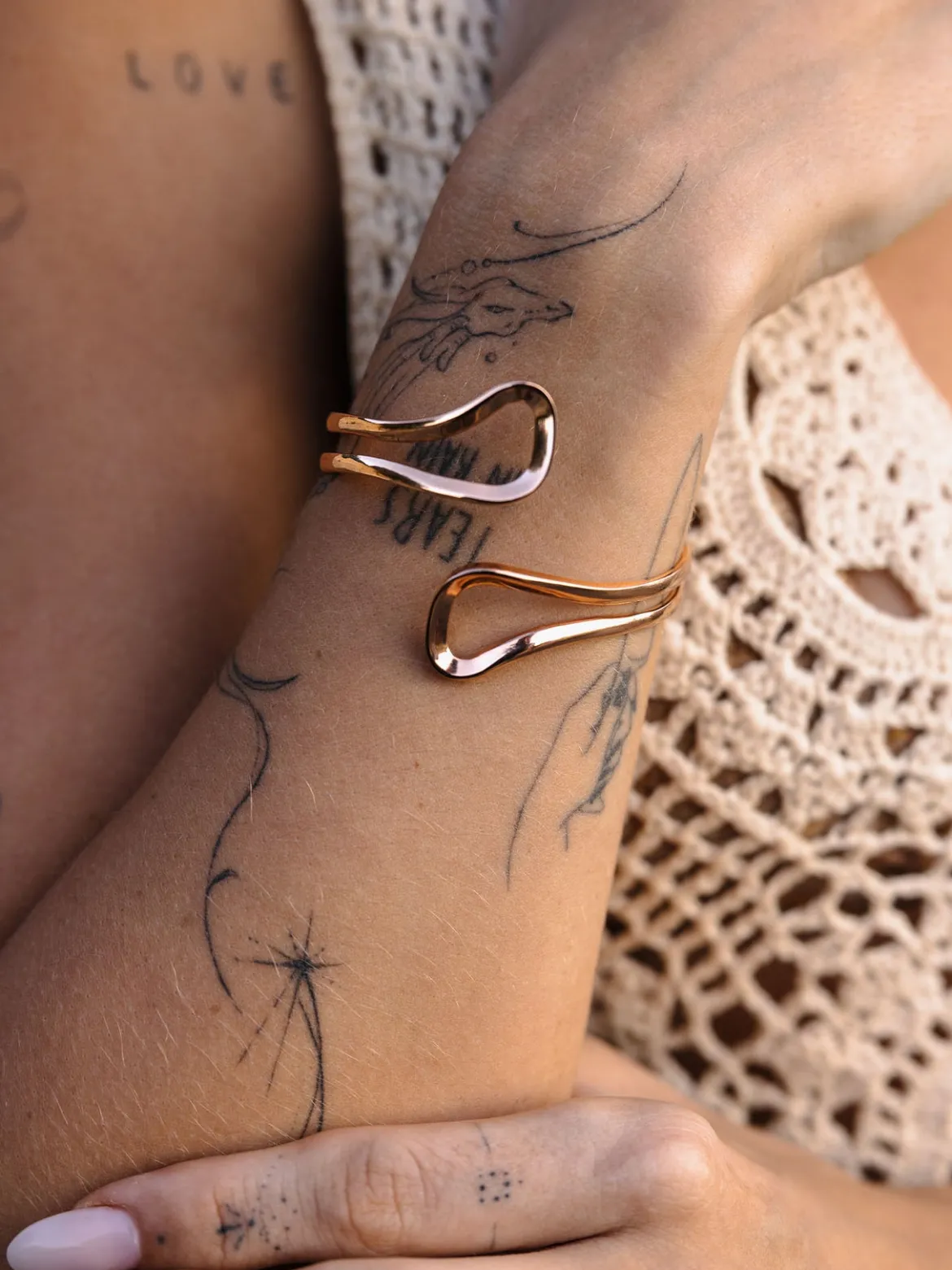 Journey Armcuff