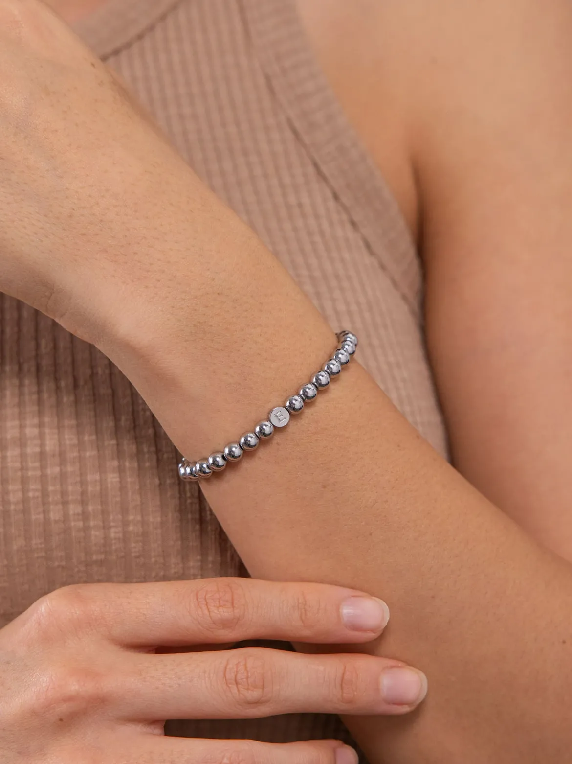 Letter E Armband