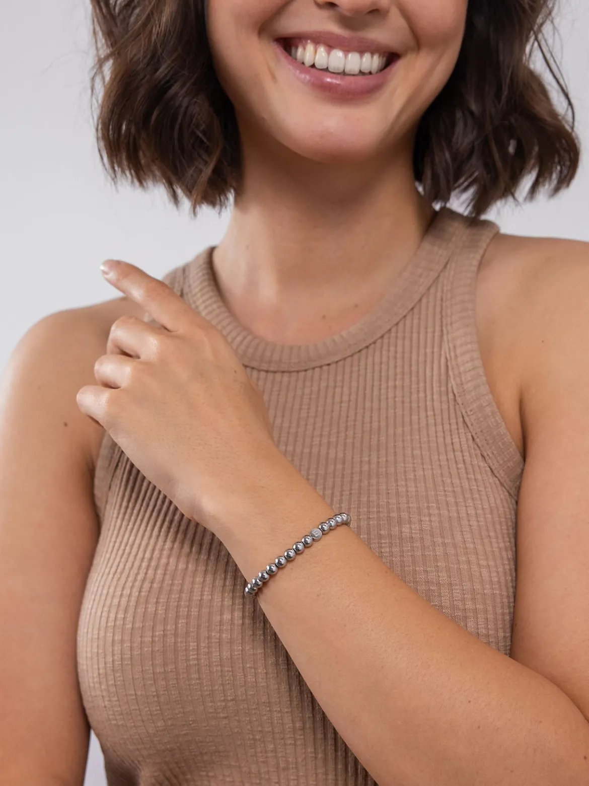 Letter E Armband