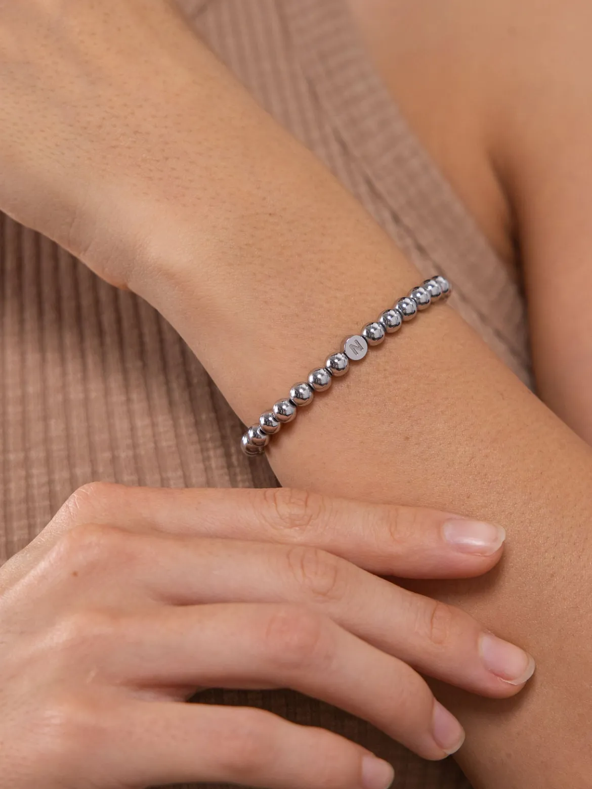 Letter N Armband