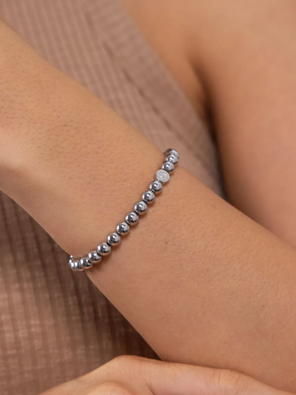 Letter O Armband
