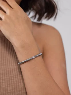 Letter R Armband