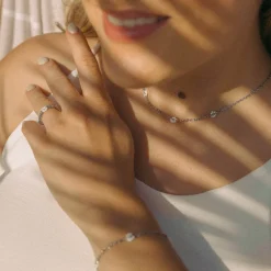 Linen Blossom Kette