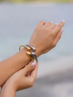 Ohui Armcuff