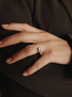 Open Mind Ring