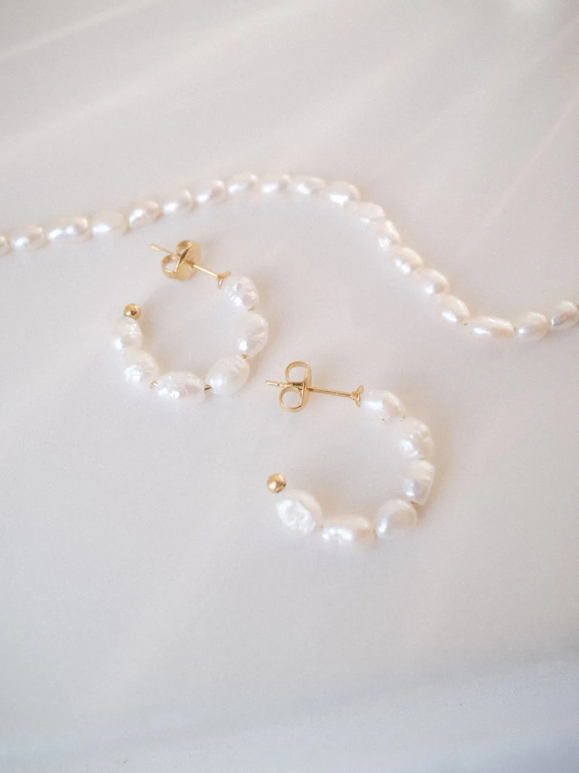 Organic Pearl Perlenohrringe
