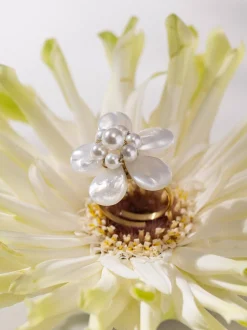 Pearly Flower Ring
