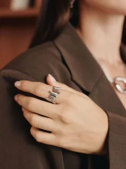 Rise Ring