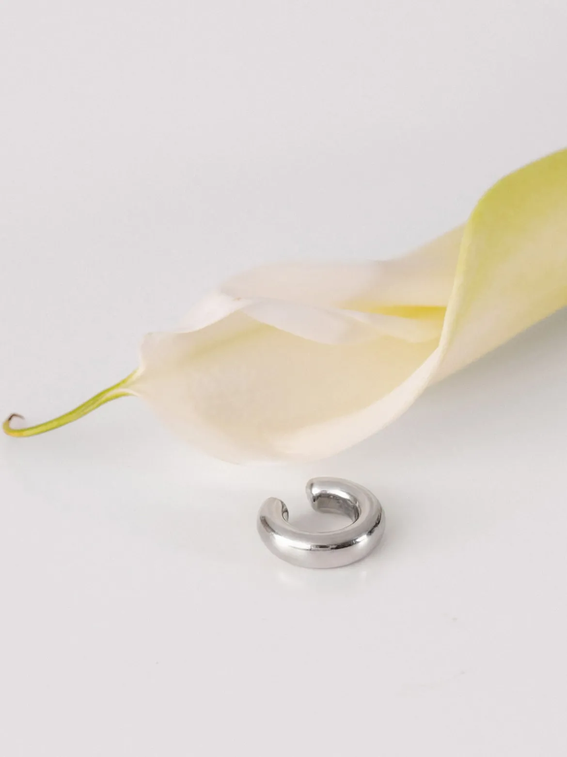 Sleek Earcuff