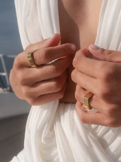Soft Glow Ring