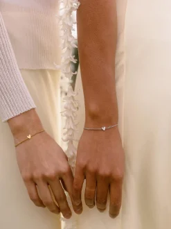 Tiny Heart Armband