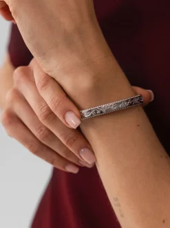 Vintage Love Armcuff