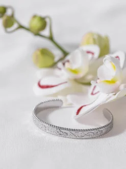 Vintage Love Armcuff