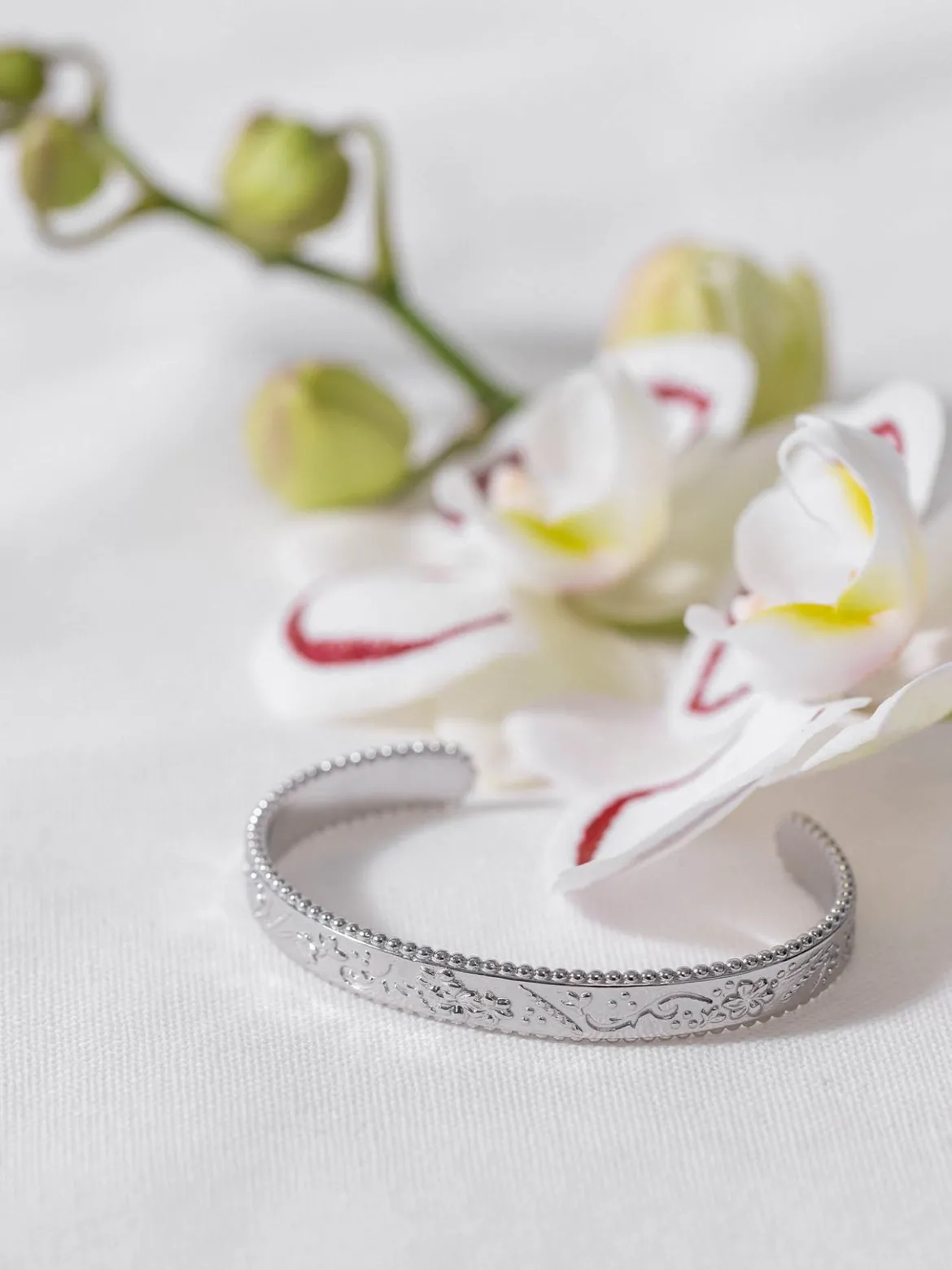 Vintage Love Armcuff